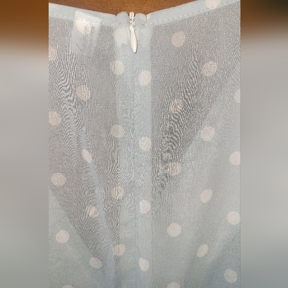 Classic Fashion Pastel Blue and White Polka Dot Long Sleeve Romper Size Small. - Picture 7 of 8